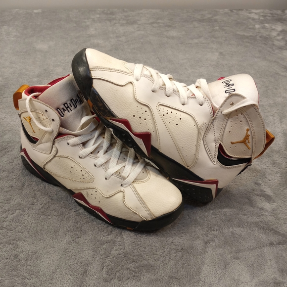 Jordan Men's White and Red Sneakers Size 6Y - Picture 10 of 10